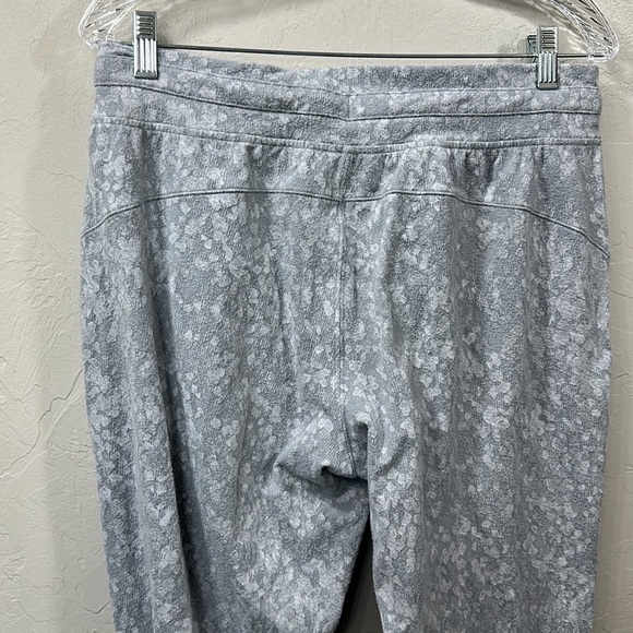 Lululemon Ready to Rulu grey crop joggers size 10 - Picture 9 of 12